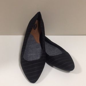 New Cute, Comfy Flats! 🙌🏼🖤